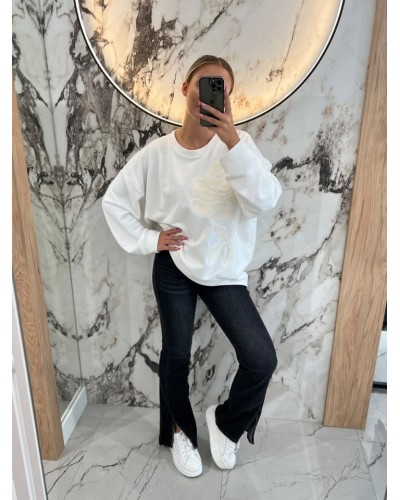 Bluza z haftowaną różą By o la la..! śmietanowa