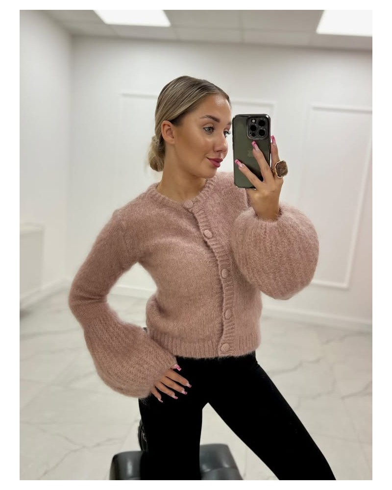 Sweter moherowy z guzikami pudrowy beż Sweter moherowy z guzikami pudrowy beż
