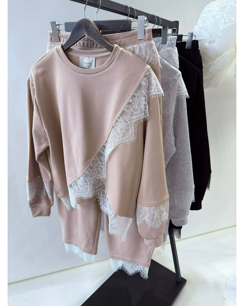 Komplet dresowy z koronką By o la la...! szary melanż