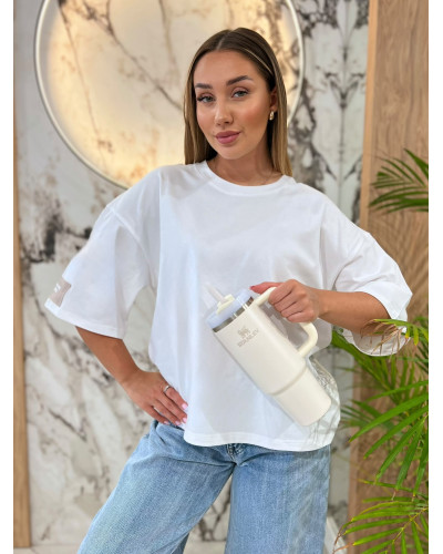T-shirt z naszywką By o la la...! biała